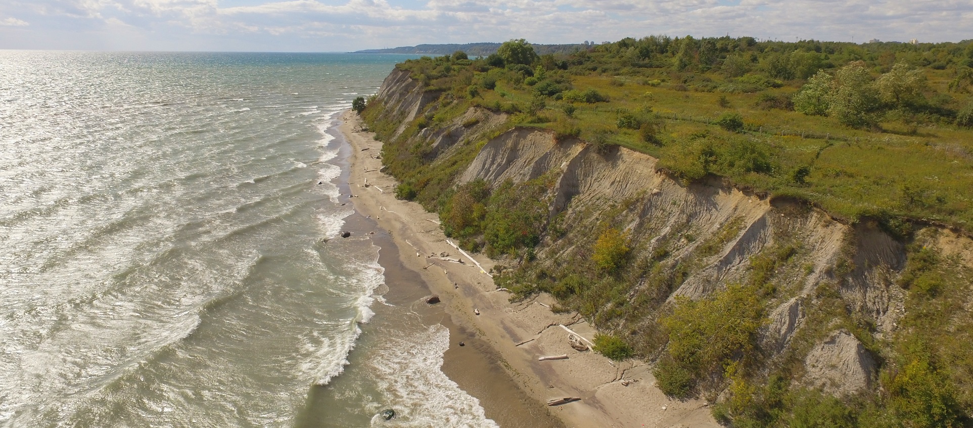 Scarborough Bluffs: Toronto’s Majestic Natural Wonderland Uncovered