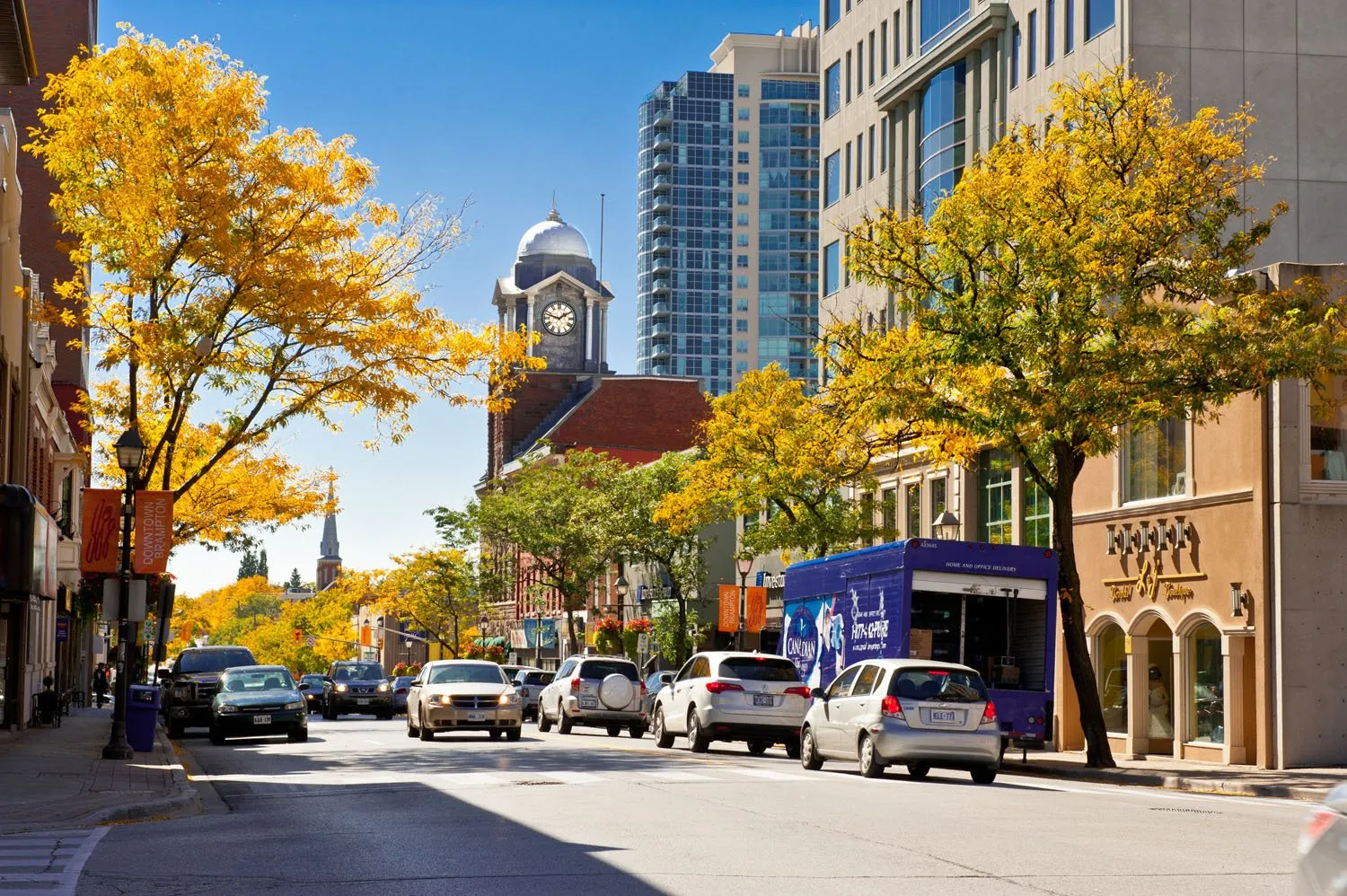Top 5 Emerging Hotel Investment Hotspots in Ontario